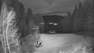 SKICENTRUM Miroslav Lipová Lázně - Výstupní stanice lanové dráhy - 7.12.2025 v 01:45 SKICENTRUM Miroslav Lipová Lázně - Výstupní stanice lanové dráhy - 7.12.2025 v 01:45