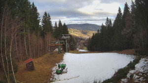 SKICENTRUM Miroslav Lipová Lázně - Výstupní stanice lanové dráhy - 7.12.2025 v 08:45 SKICENTRUM Miroslav Lipová Lázně - Výstupní stanice lanové dráhy - 7.12.2025 v 08:45