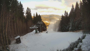 SKICENTRUM Miroslav Lipová Lázně - Výstupní stanice lanové dráhy - 30.12.2025 v 09:15 SKICENTRUM Miroslav Lipová Lázně - Výstupní stanice lanové dráhy - 30.12.2025 v 09:15