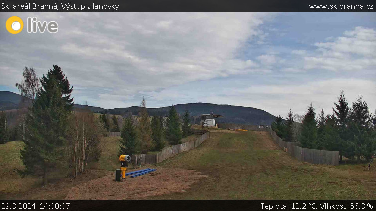 Ski areál Branná - Výstup z lanovky - 29.3.2024 v 14:00