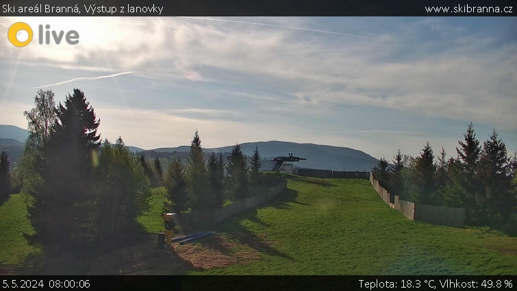 Ski areál Branná - Výstup z lanovky - 5.5.2024 v 08:00