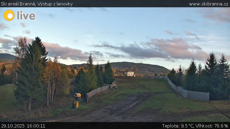 Ski areál Branná - Výstup z lanovky - 29.10.2025 v 16:00 Ski areál Branná - Výstup z lanovky - 29.10.2025 v 16:00