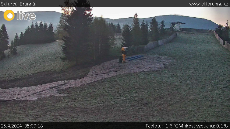 Ski areál Branná - Ski Branná - horní kamera - 26.4.2024 v 05:00