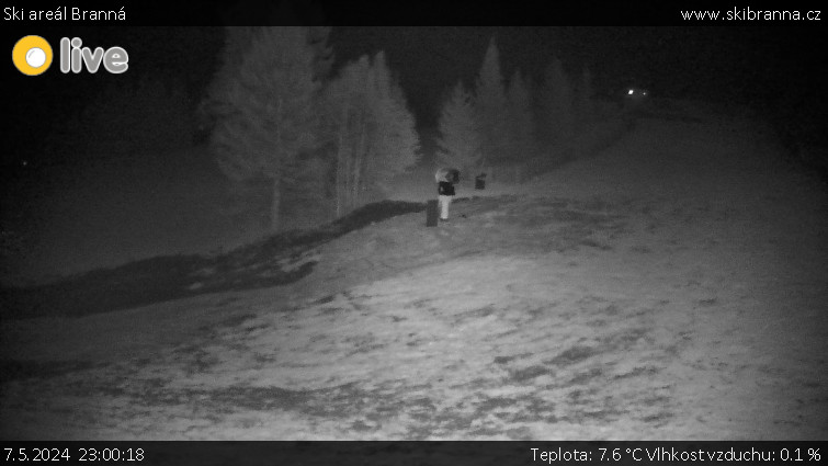 Ski areál Branná - Ski Branná - horní kamera - 7.5.2024 v 23:00