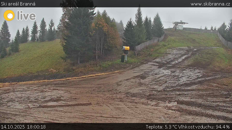 Ski areál Branná - Ski Branná - horní kamera - 14.10.2025 v 18:00 Ski areál Branná - Ski Branná - horní kamera - 14.10.2025 v 18:00