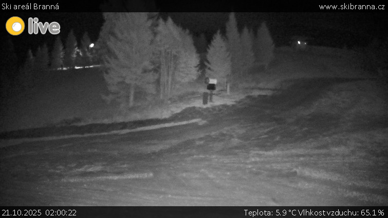 Ski areál Branná - Ski Branná - horní kamera - 21.10.2025 v 02:00 Ski areál Branná - Ski Branná - horní kamera - 21.10.2025 v 02:00