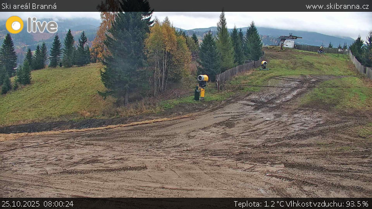 Ski areál Branná - Ski Branná - horní kamera - 25.10.2025 v 08:00 Ski areál Branná - Ski Branná - horní kamera - 25.10.2025 v 08:00