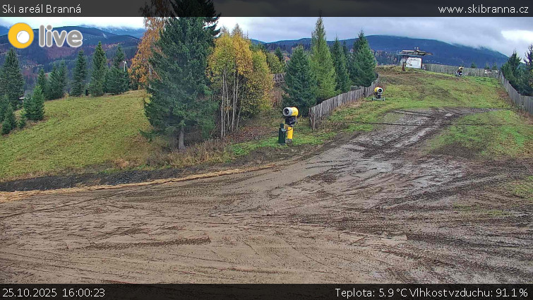 Ski areál Branná - Ski Branná - horní kamera - 25.10.2025 v 16:00 Ski areál Branná - Ski Branná - horní kamera - 25.10.2025 v 16:00