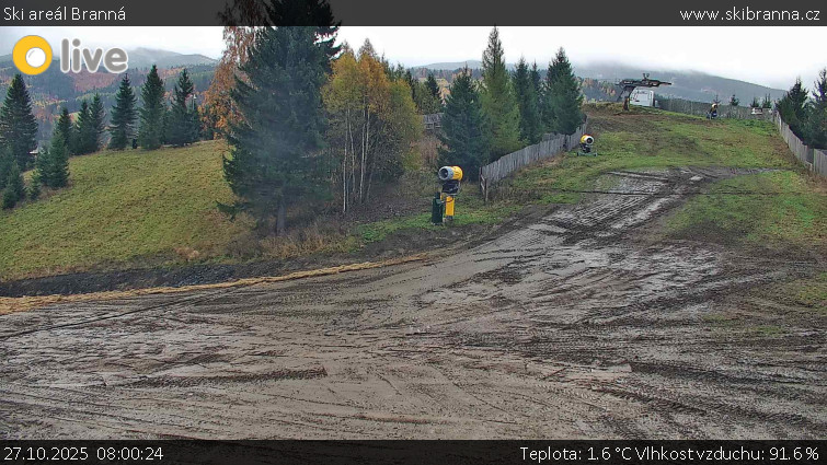 Ski areál Branná - Ski Branná - horní kamera - 27.10.2025 v 08:00 Ski areál Branná - Ski Branná - horní kamera - 27.10.2025 v 08:00