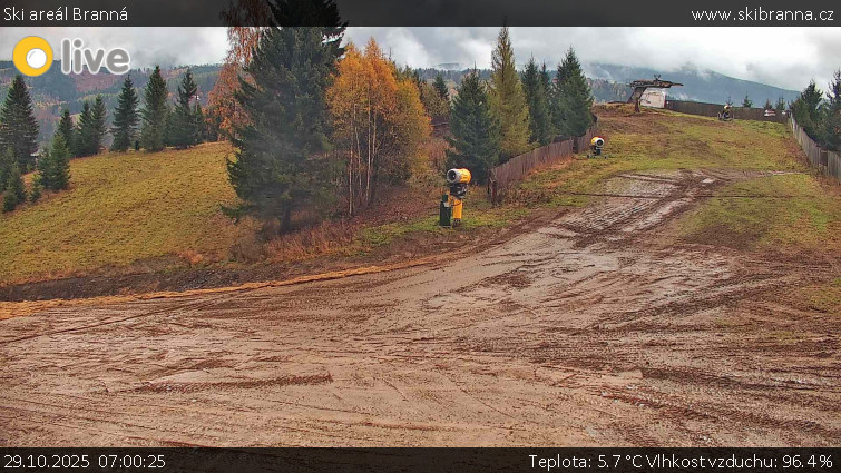 Ski areál Branná - Ski Branná - horní kamera - 29.10.2025 v 07:00 Ski areál Branná - Ski Branná - horní kamera - 29.10.2025 v 07:00