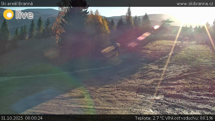 Ski areál Branná - Ski Branná - horní kamera - 31.10.2025 v 08:00 Ski areál Branná - Ski Branná - horní kamera - 31.10.2025 v 08:00