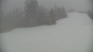 Ski areál Branná - Ski Branná - horní kamera - 15.12.2025 v 13:00 Ski areál Branná - Ski Branná - horní kamera - 15.12.2025 v 13:00