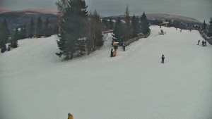 Ski areál Branná - Ski Branná - horní kamera - 5.1.2026 v 16:00 Ski areál Branná - Ski Branná - horní kamera - 5.1.2026 v 16:00