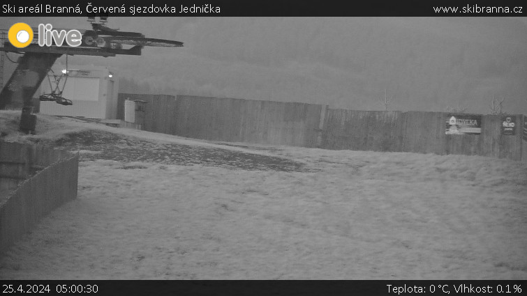 Ski areál Branná - Červená sjezdovka Jednička - 25.4.2024 v 05:00