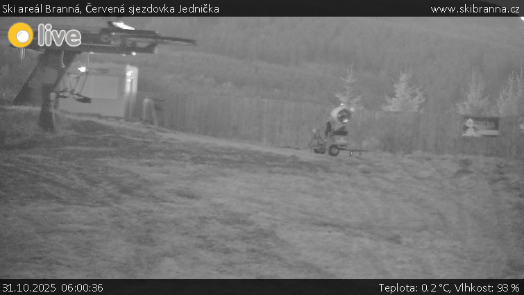 Ski areál Branná - Červená sjezdovka Jednička - 31.10.2025 v 06:00 Ski areál Branná - Červená sjezdovka Jednička - 31.10.2025 v 06:00