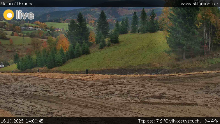 Ski areál Branná - Ski Branná - horní kamera - 16.10.2025 v 14:00 Ski areál Branná - Ski Branná - horní kamera - 16.10.2025 v 14:00
