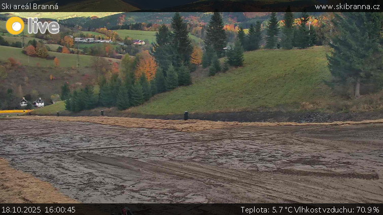 Ski areál Branná - Ski Branná - horní kamera - 18.10.2025 v 16:00 Ski areál Branná - Ski Branná - horní kamera - 18.10.2025 v 16:00