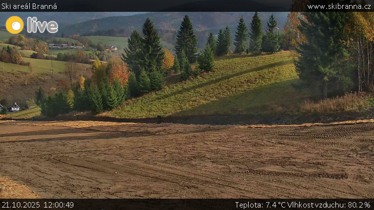 Ski areál Branná - Ski Branná - horní kamera - 21.10.2025 v 12:00 Ski areál Branná - Ski Branná - horní kamera - 21.10.2025 v 12:00