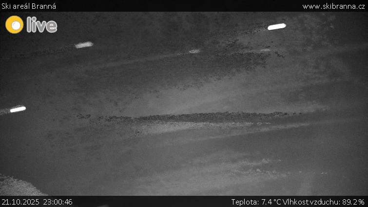 Ski areál Branná - Ski Branná - horní kamera - 21.10.2025 v 23:00 Ski areál Branná - Ski Branná - horní kamera - 21.10.2025 v 23:00