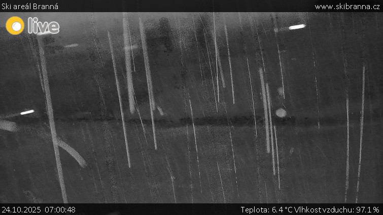Ski areál Branná - Ski Branná - horní kamera - 24.10.2025 v 07:00 Ski areál Branná - Ski Branná - horní kamera - 24.10.2025 v 07:00