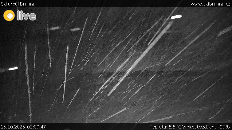 Ski areál Branná - Ski Branná - horní kamera - 26.10.2025 v 03:00 Ski areál Branná - Ski Branná - horní kamera - 26.10.2025 v 03:00