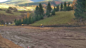 Ski areál Branná - Ski Branná - horní kamera - 26.10.2025 v 15:00 Ski areál Branná - Ski Branná - horní kamera - 26.10.2025 v 15:00