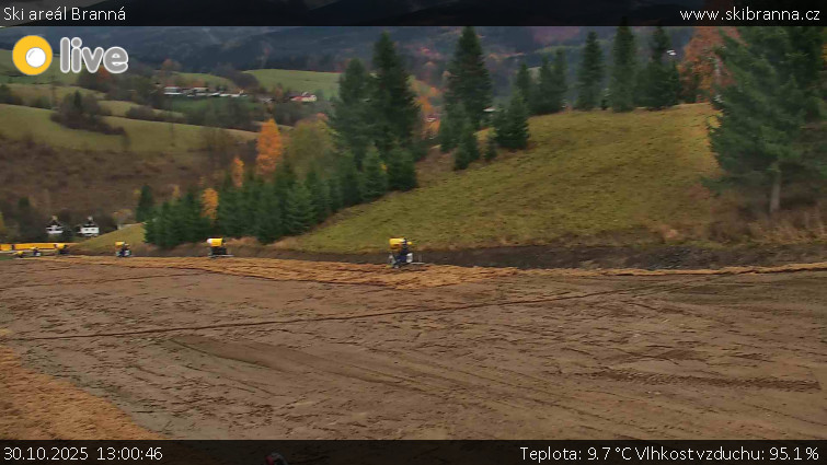 Ski areál Branná - Ski Branná - horní kamera - 30.10.2025 v 13:00 Ski areál Branná - Ski Branná - horní kamera - 30.10.2025 v 13:00