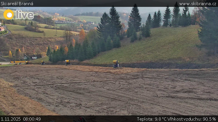 Ski areál Branná - Ski Branná - horní kamera - 1.11.2025 v 08:00 Ski areál Branná - Ski Branná - horní kamera - 1.11.2025 v 08:00