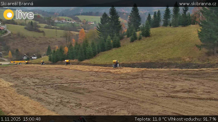 Ski areál Branná - Ski Branná - horní kamera - 1.11.2025 v 15:00 Ski areál Branná - Ski Branná - horní kamera - 1.11.2025 v 15:00