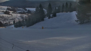 Ski areál Branná - Ski Branná - horní kamera - 7.1.2026 v 09:00 Ski areál Branná - Ski Branná - horní kamera - 7.1.2026 v 09:00