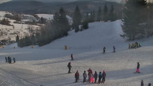 Ski areál Branná - Ski Branná - horní kamera - 7.1.2026 v 10:00 Ski areál Branná - Ski Branná - horní kamera - 7.1.2026 v 10:00