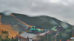 Panorama Jižní svahy, Hotel, Nástup