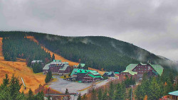 Panorama Jižní svahy, Hotel, Nástup