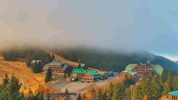 Panorama Jižní svahy, Hotel, Nástup