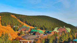 Panorama Jižní svahy, Hotel, Nástup