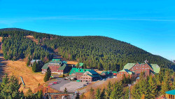 Panorama Jižní svahy, Hotel, Nástup