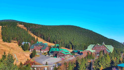 Panorama Jižní svahy, Hotel, Nástup