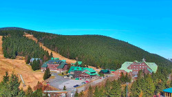 Panorama Jižní svahy, Hotel, Nástup