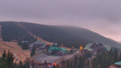 Panorama Jižní svahy, Hotel, Nástup