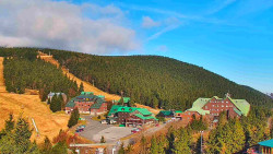 Panorama Jižní svahy, Hotel, Nástup