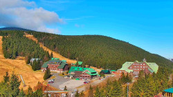 Panorama Jižní svahy, Hotel, Nástup
