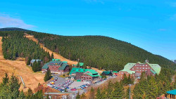 Panorama Jižní svahy, Hotel, Nástup