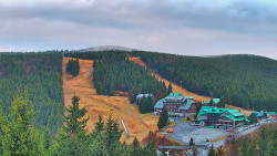Panorama Jižní svahy, Hotel, Nástup