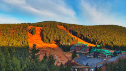 Panorama Jižní svahy, Hotel, Nástup