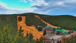 Panorama Jižní svahy, Hotel, Nástup