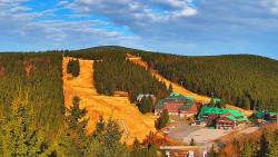 Panorama Jižní svahy, Hotel, Nástup