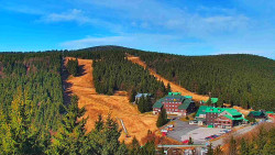Panorama Jižní svahy, Hotel, Nástup