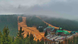 Panorama Jižní svahy, Hotel, Nástup