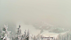 Panorama Jižní svahy, Hotel, Nástup