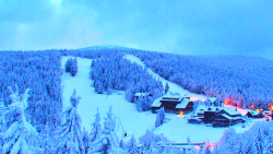 Panorama Jižní svahy, Hotel, Nástup